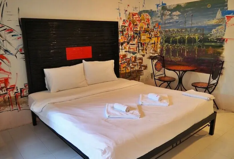 اتاق استاندارد با بالکن, Baanmaeresidence