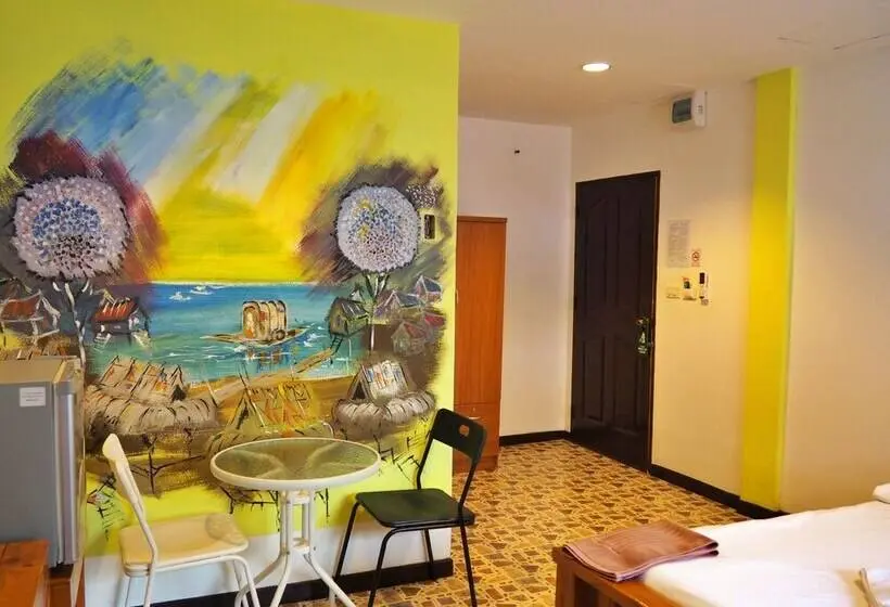 اتاق استاندارد با بالکن, Baanmaeresidence