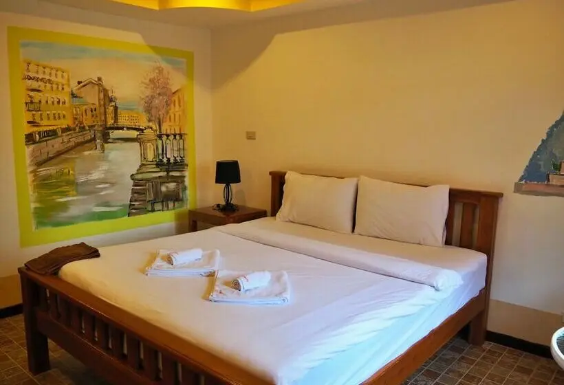 اتاق استاندارد با بالکن, Baanmaeresidence