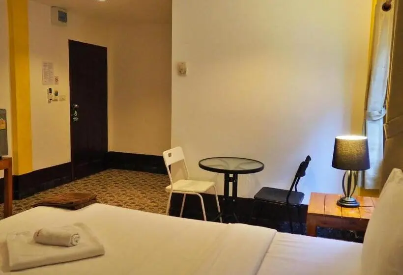 اتاق اکونومی, Baanmaeresidence