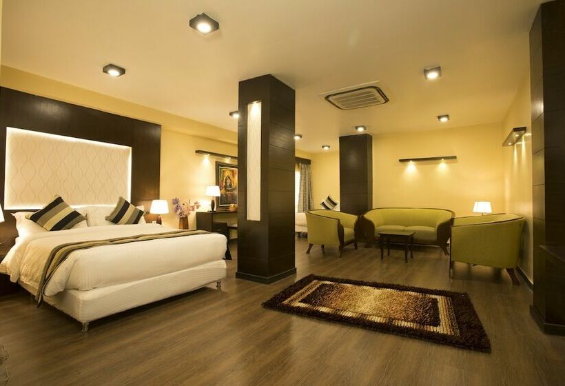 סוויטה משפחתית, United Business