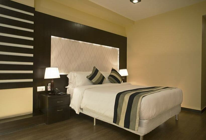 חדר דלוקס, United Business