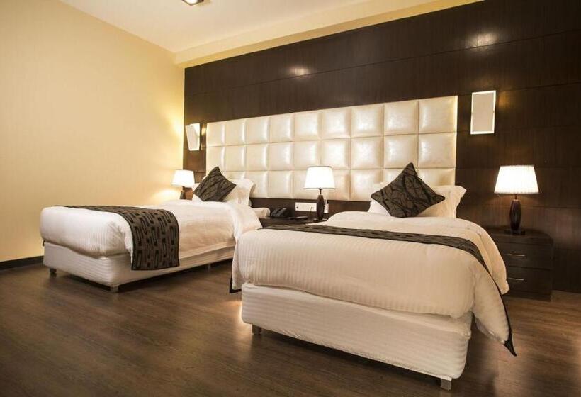 חדר דלוקס, United Business