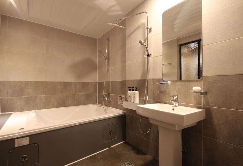 Номер Стандарт, Boutique Hotel May