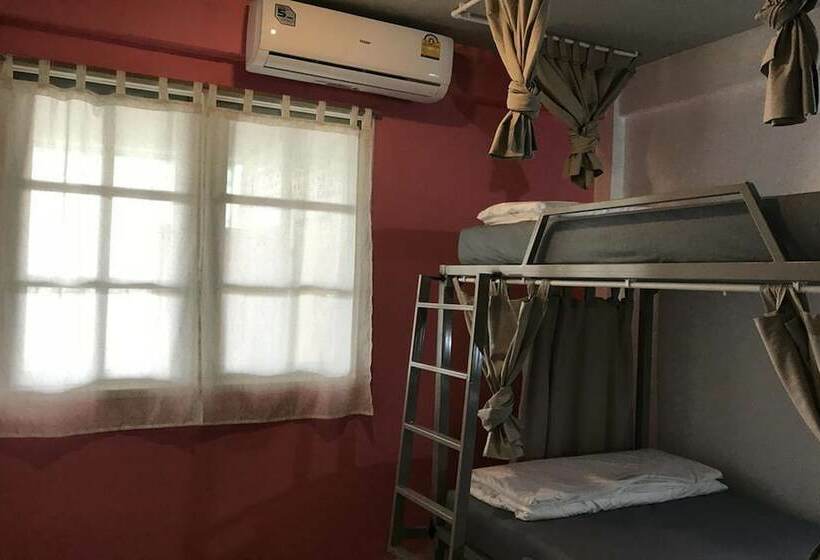 スタンダードルーム, Nesuto Hostel Ramkamhaeng 52