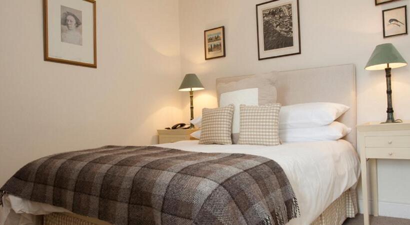 Habitació Estàndard, Bridgend