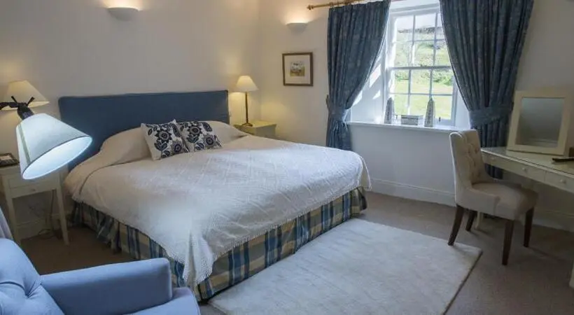 Family Room, Bridgend