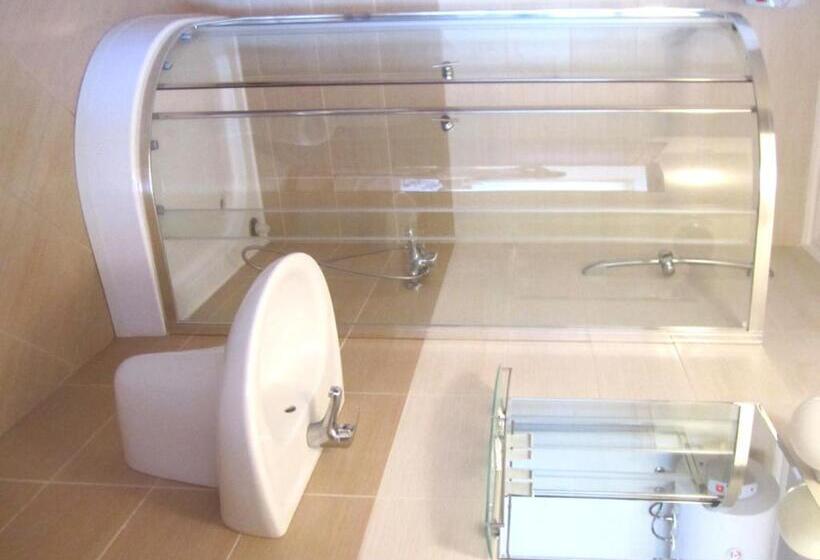 海の見えるスタンダードスタジオ, Coop Central