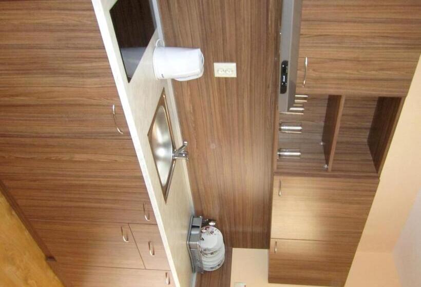 海の見えるスタンダードスタジオ, Coop Central