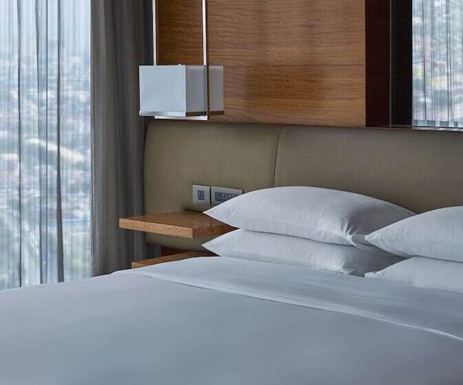 Lakosztály, Grand Hyatt Manila