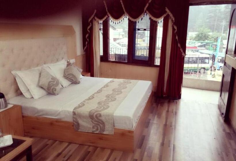 豪华房间, Highway Inn