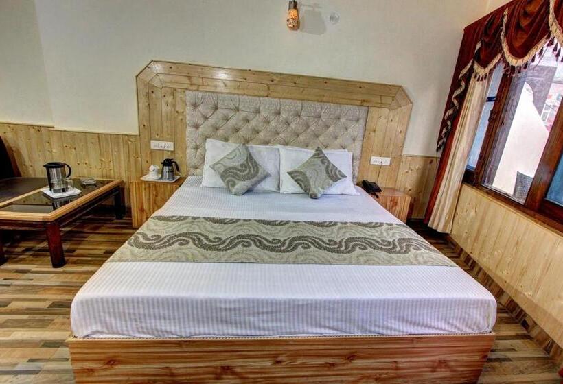 标准间, Highway Inn