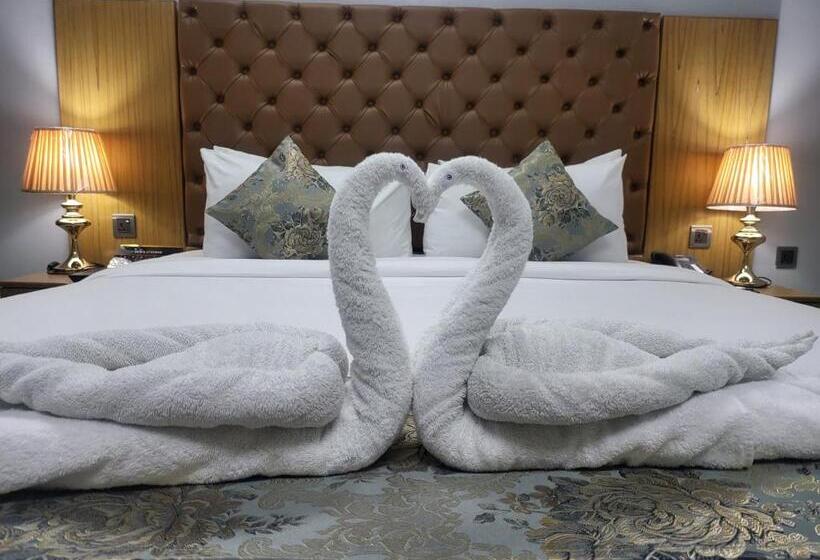 Cameră Deluxe, Momo Inn