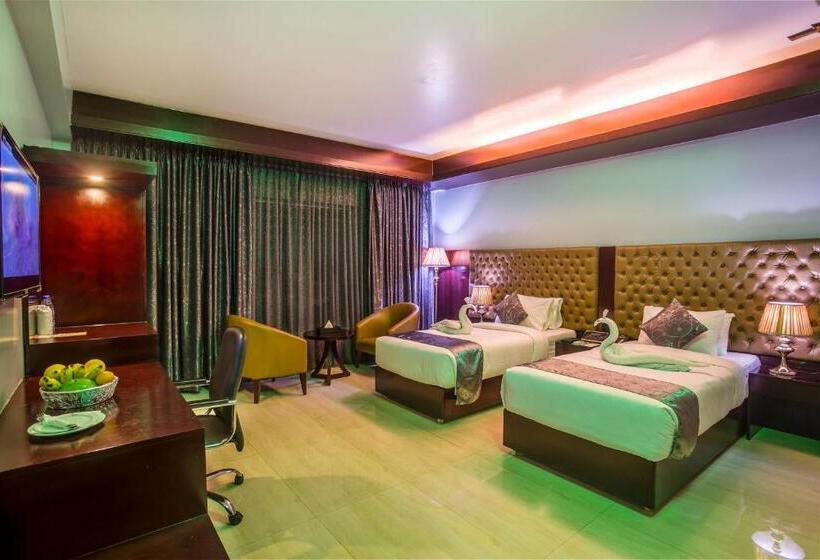 Cameră Deluxe, Momo Inn