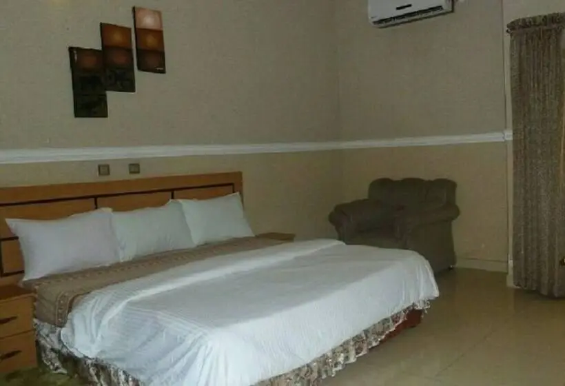 اتاق لوکس, Ritzcarinton Suites