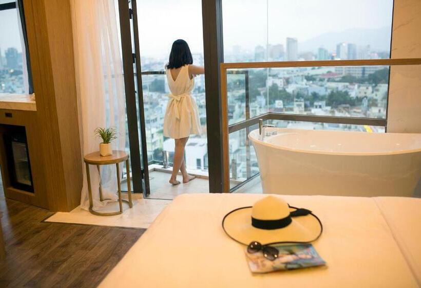 سوییت اجرایی, San Marino Boutique Danang