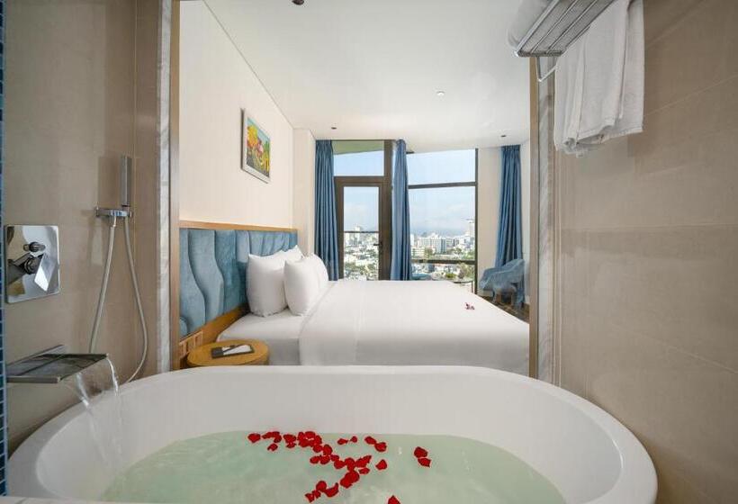 اتاق پریمیوم با بالکن, San Marino Boutique Danang