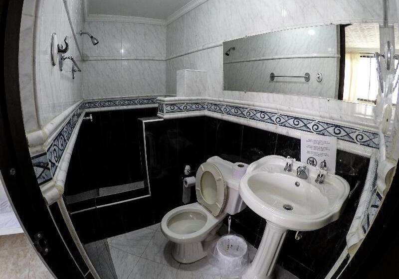 4인용 스탠다드 룸, Wonderland Hostel By Gb Collection