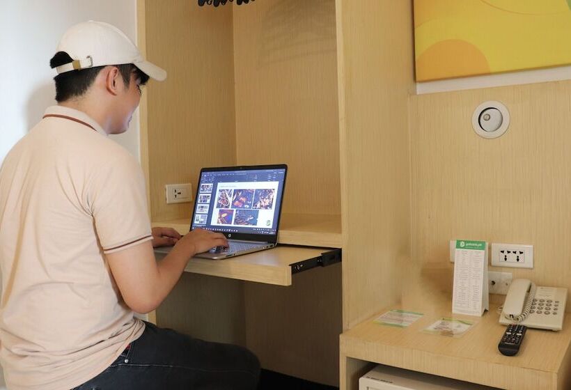 Номер Стандарт, Go Hotels Timog