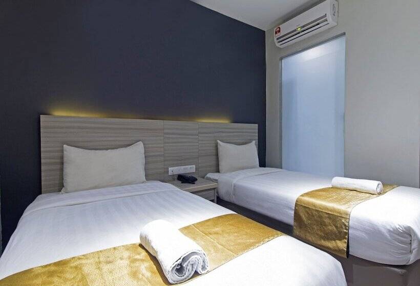 高级大房间, 99 Kelana Jaya