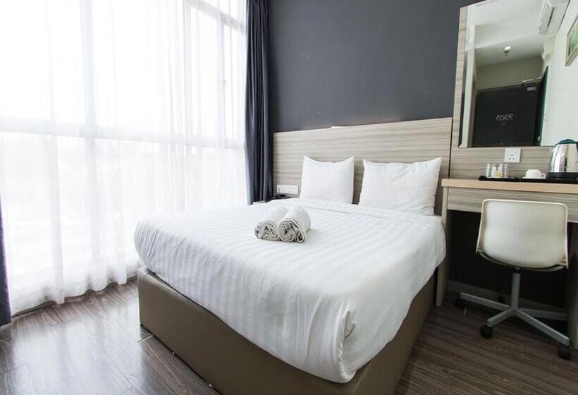 高级大房间, 99 Kelana Jaya