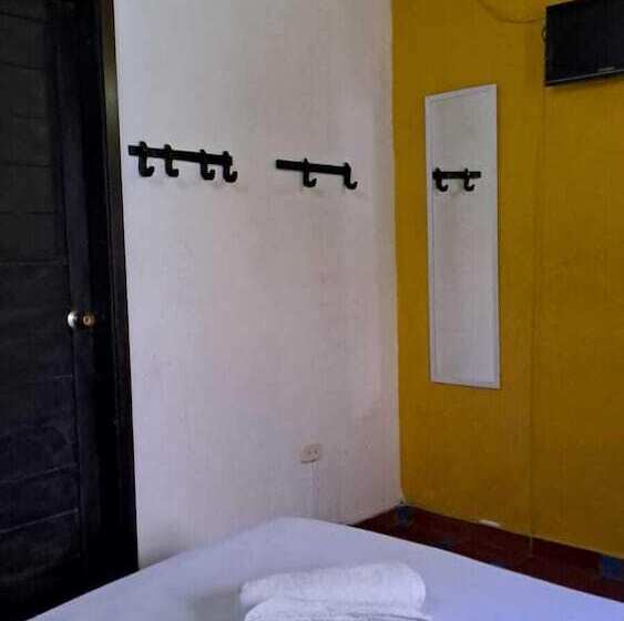 스탠다드 룸, Aluna Hostel B&b
