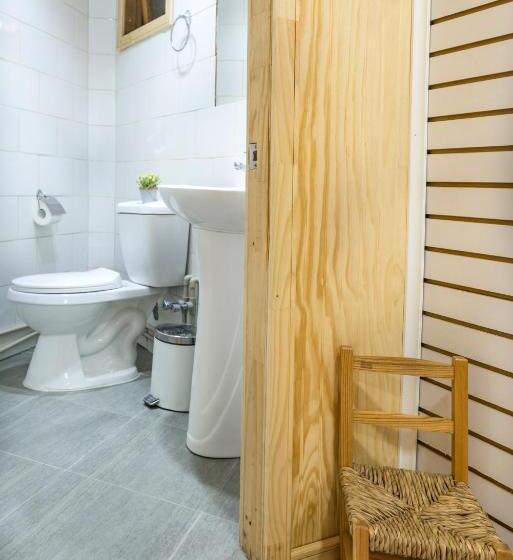 ファミリールーム, Angelmontt