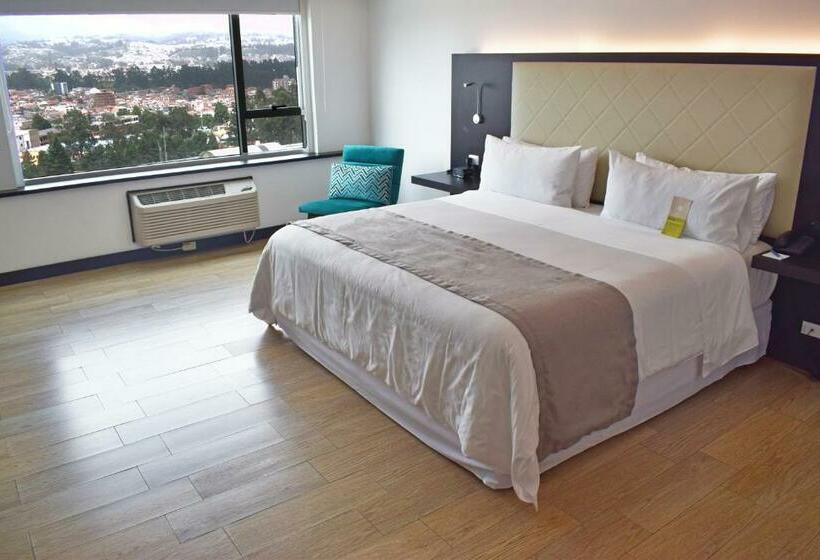 Standard Room King Size Bed, Four Points By Sheraton Cuenca