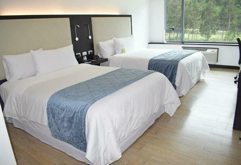 Standard Room 2 Double Beds, Four Points By Sheraton Cuenca