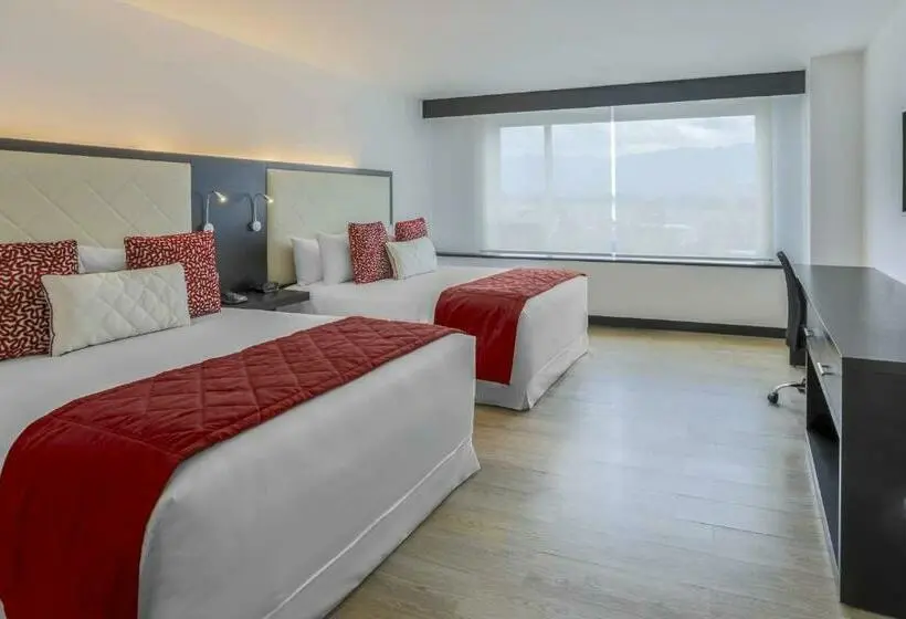 Habitación Estándar 2 Camas Matrimonio, Four Points By Sheraton Cuenca