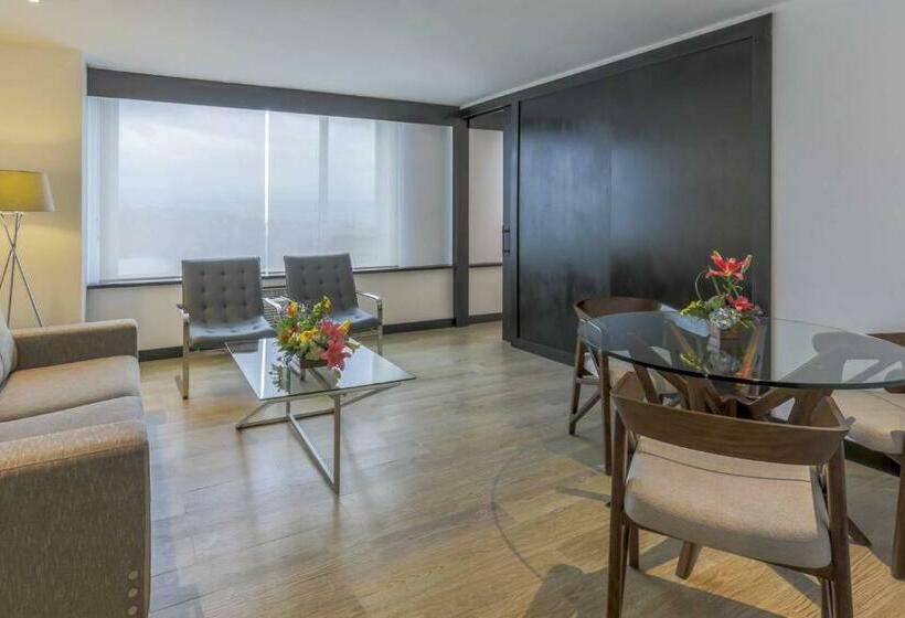 Suite, Four Points By Sheraton Cuenca