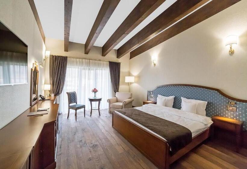 חדר דחוקס עם מיטת קינג, Theodora Golf Club