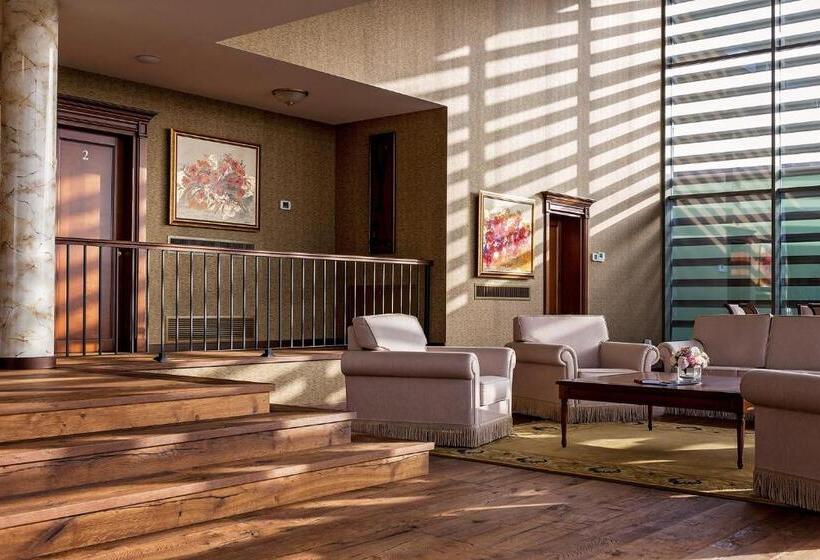 חדר דחוקס עם מיטת קינג, Theodora Golf Club