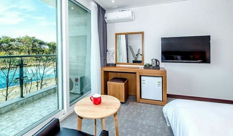 غرفة قياسية مطلّة علي الحديقة, Ocean Square Resort