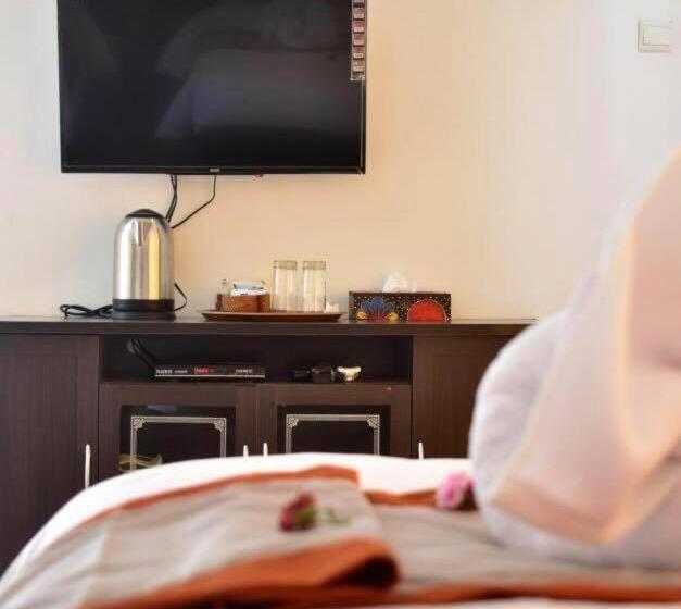 חדר משפחתי נוף לגינה, The Barari Villas