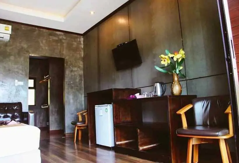 デラックスルーム, Blue Mountain Phangnga Resort