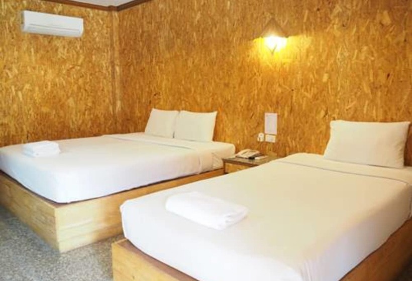 اتاق خانوادگی, Chatsuree Boutique Resort