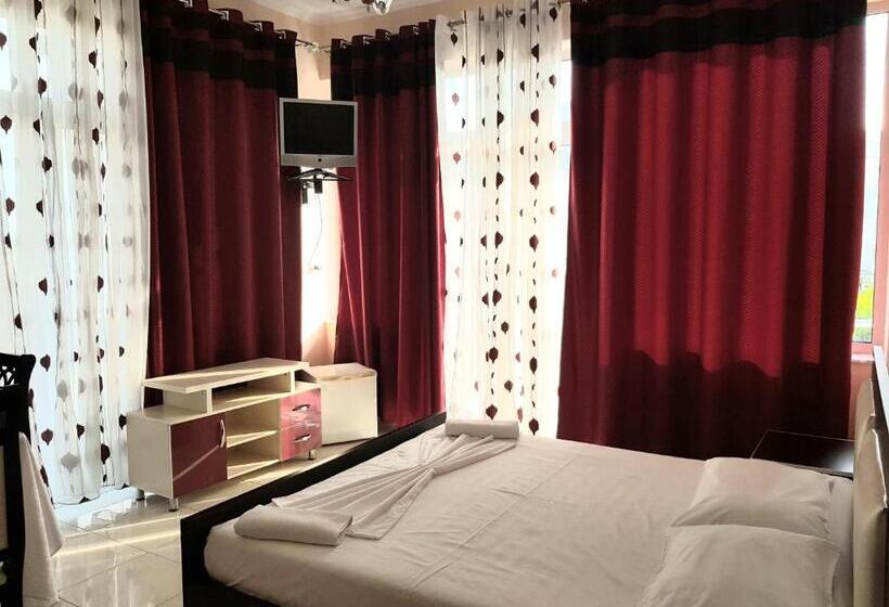 Quarto Estandar, Fari