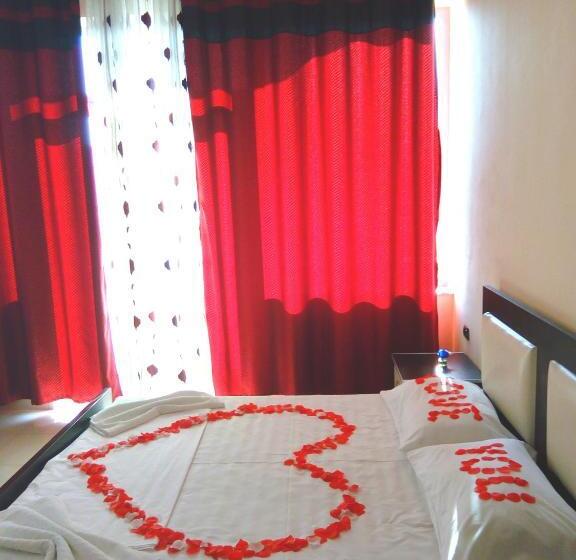 Quarto Estandar, Fari