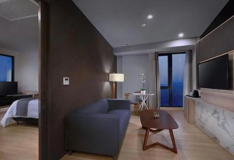 Suite, Harper Cikarang By Aston