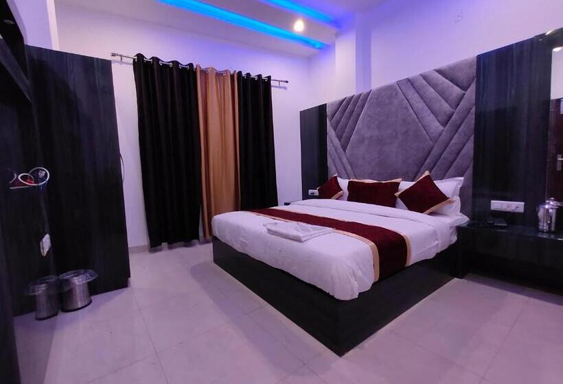 デラックスルーム, 51