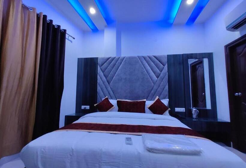 デラックスルーム, 51