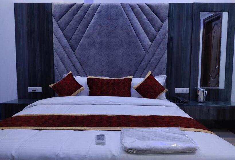 デラックスルーム, 51