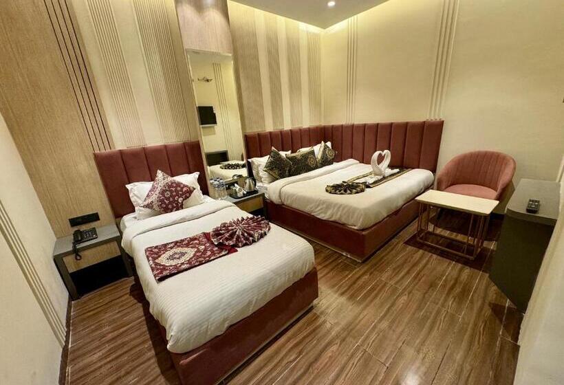 スタンダードトリプルルーム, 51