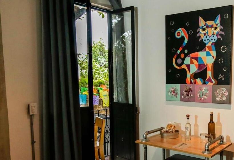 Номер Стандарт Вид на Сад, Agrado Guest House