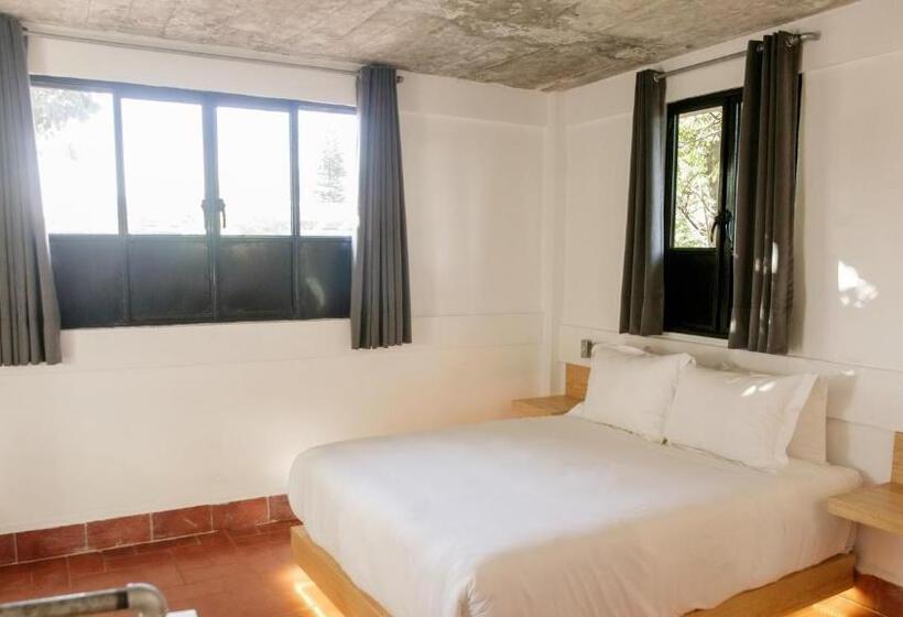 Люкс Вид на Сад, Agrado Guest House