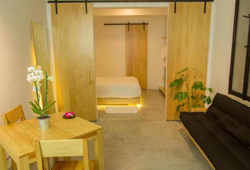 Студия Стандарт, Agrado Guest House