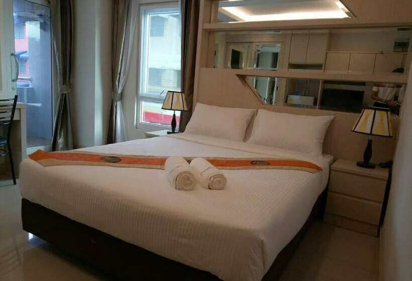 Quarto Deluxe, B Your Home Hotel Donmueang Airport Bangkok  Sha Certified Sha Plus