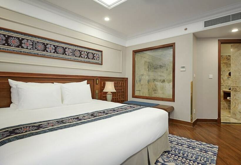 سوییت جونیور, Silk Path Grand Sapa Resort & Spa