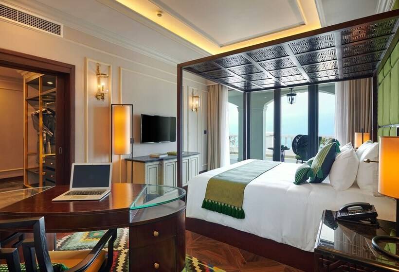 سوئیت پرزیدنت, Silk Path Grand Sapa Resort & Spa